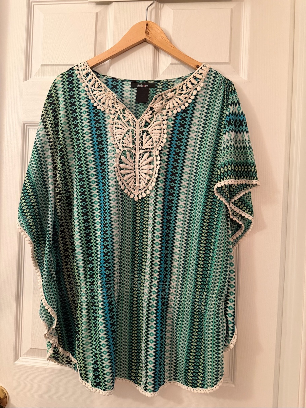 Crochet-Trim Printed Tunic Top - Green Multi, size L - Picture 1 of 5